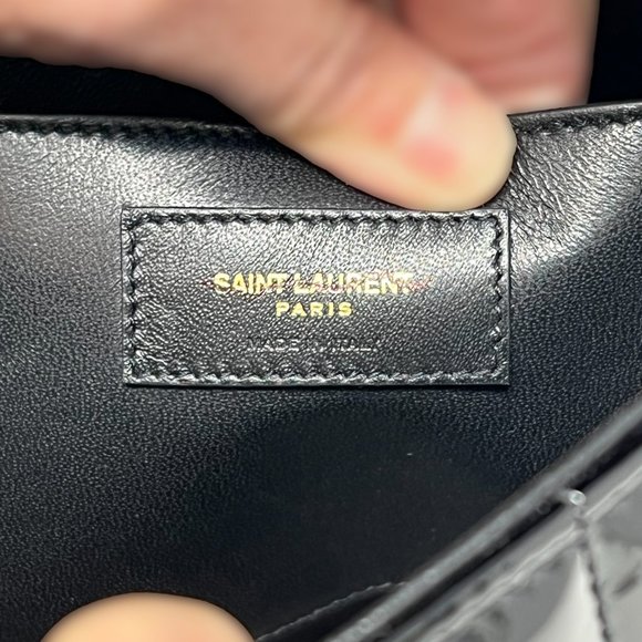 Saint Laurent Large Vicky Patent Leather Shoulder Bag - Picture 8 of 10